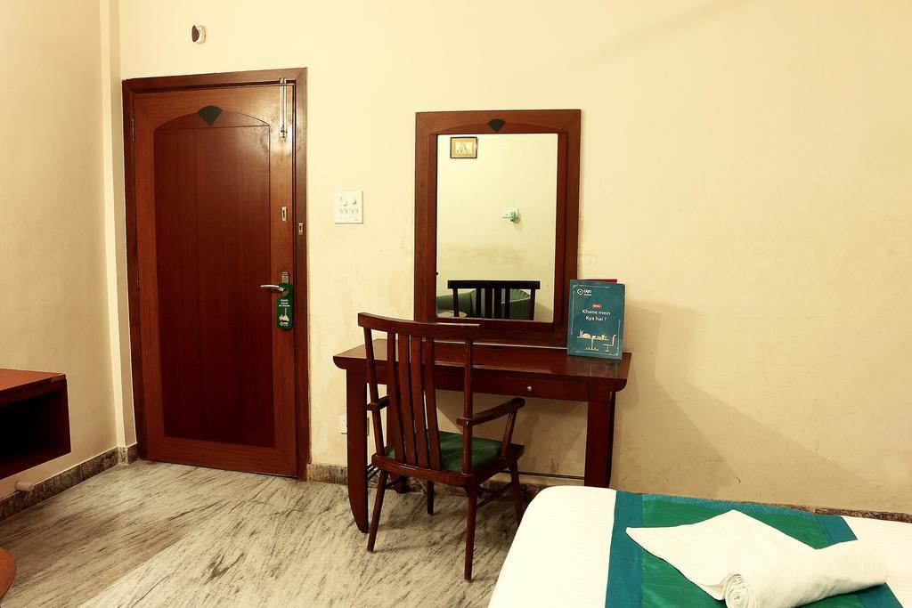 Oyo 1224 New Alipore Calcutta Buitenkant foto